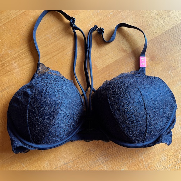 NWT’s Victorias Secret push-up Bra - Picture 1 of 6